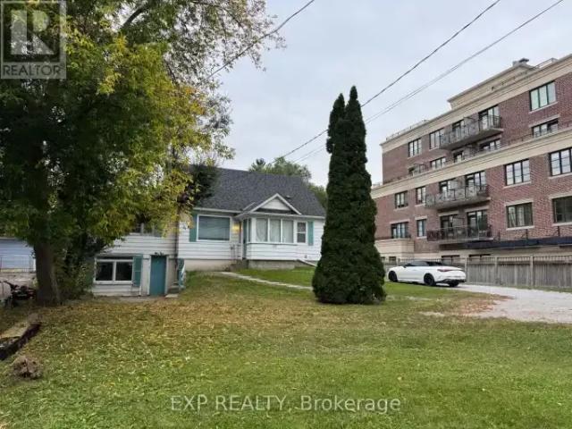 House for rent in Wilcox Lake, Richmond Hill