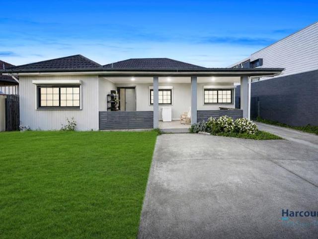 House for sale in Sunshine North, Melbourne