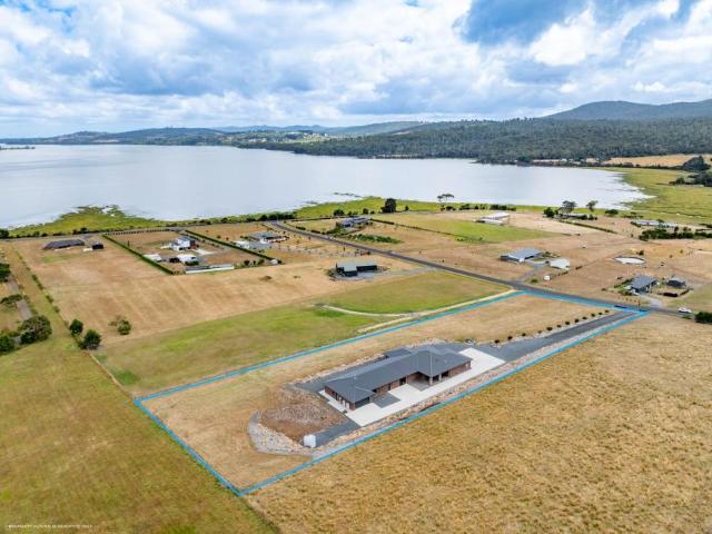 House for sale in Swan Bay, City of Launceston