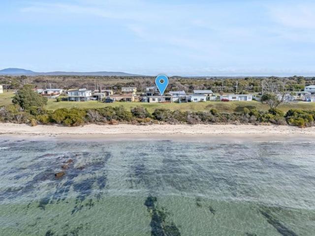 House for sale in Tomahawk, Dorset