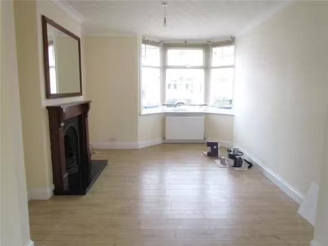 House for rent in Upper Dovercourt, Dale Hill
