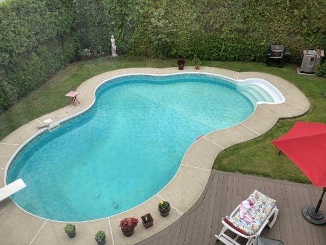 Room for rent in Chomedey, Quebec