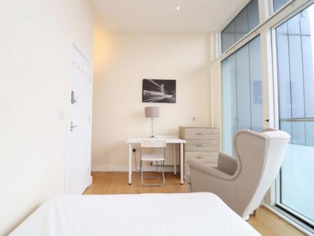 Room for rent in East Greenwich, Greater London
