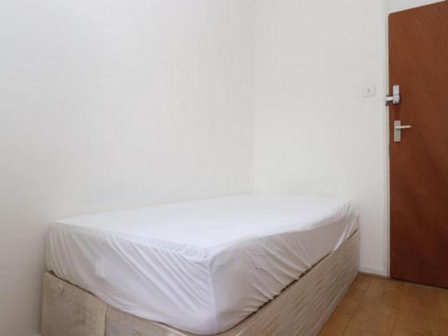 Room for rent in Globe Town, Greater London