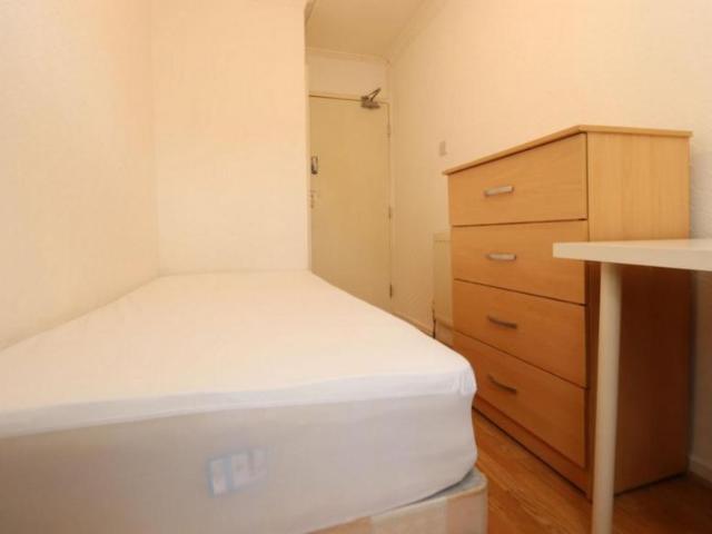 Room for rent in Old Ford, Bow