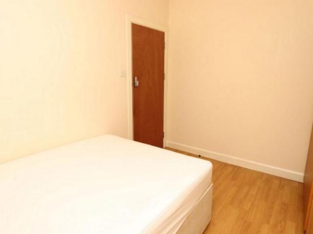 Room for rent in Upton Park, Greater London