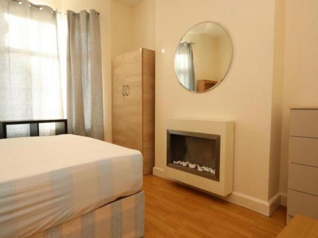 Room for rent in Upton Park, Greater London