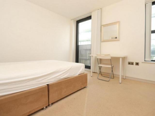Room for rent in East Greenwich, Greater London