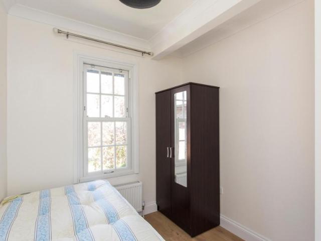 Room for rent in Greater London