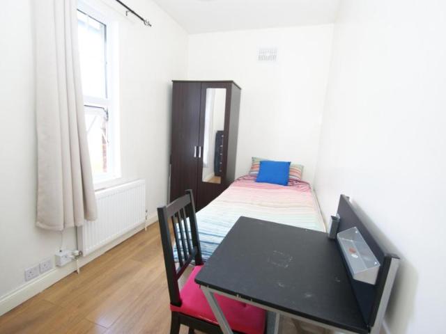 Room for rent in Greater London