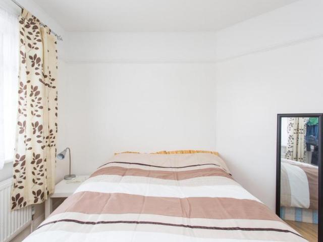 Room for rent in London Borough of Ealing, Greater London