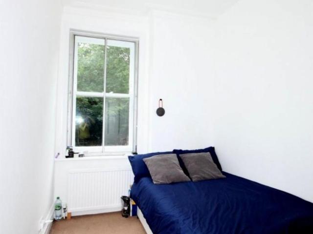 Room for rent in West Hampstead, Greater London