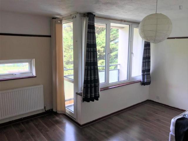 Room for rent in Saint Matthias Estate, Poplar Grove