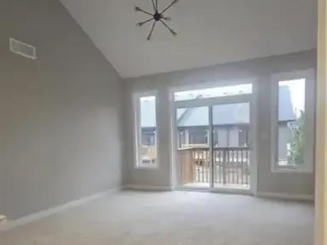 Townhouse for rent in Galt, Cambridge