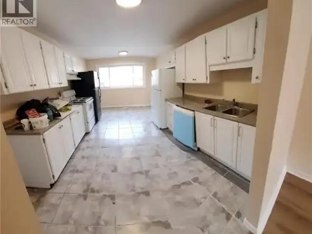 Townhouse for rent in Waterloo, Ontario