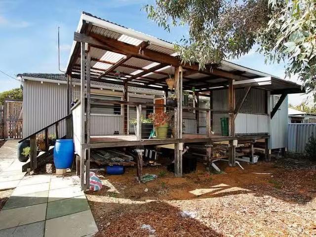 House for rent in Hamilton Hill, Western Australia