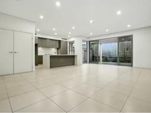 Condo for rent in Sydney, New South Wales