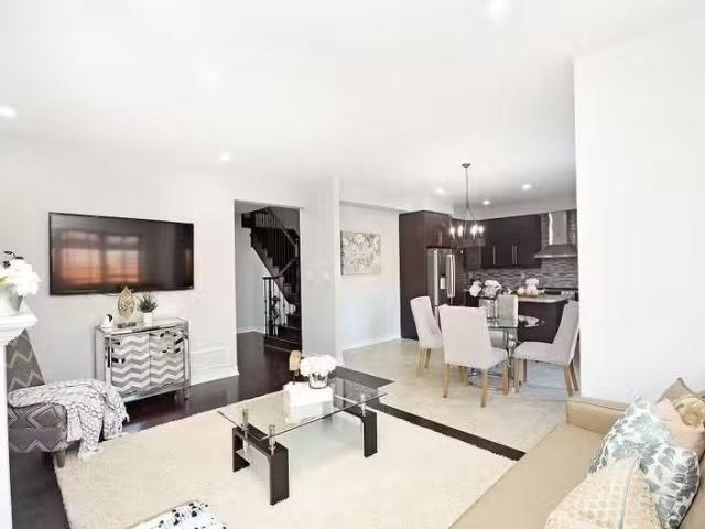 House for rent in Georgina, Ontario
