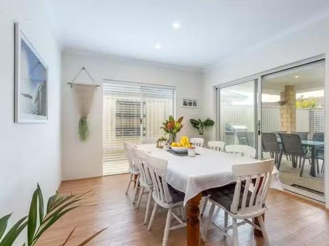 Apartment for rent in Booragoon, Western Australia