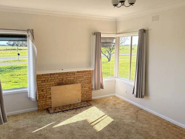 House for rent in Koyuga, Victoria