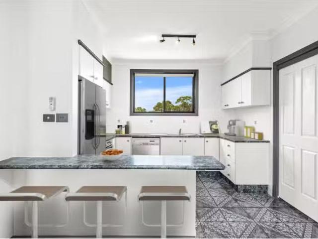Apartment for rent in Wollongong West, New South Wales