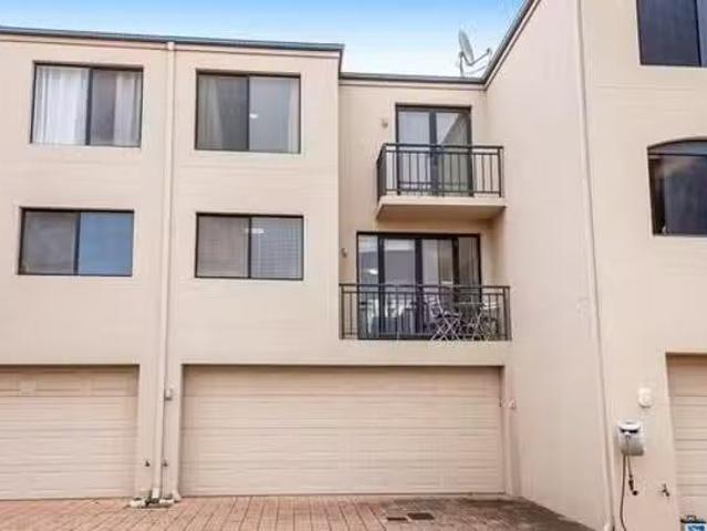 House for rent in Parklands, Western Australia