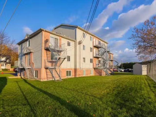 Condo for rent in Roussillon, Quebec