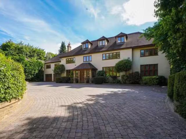 House for rent in Red Hill, Surrey