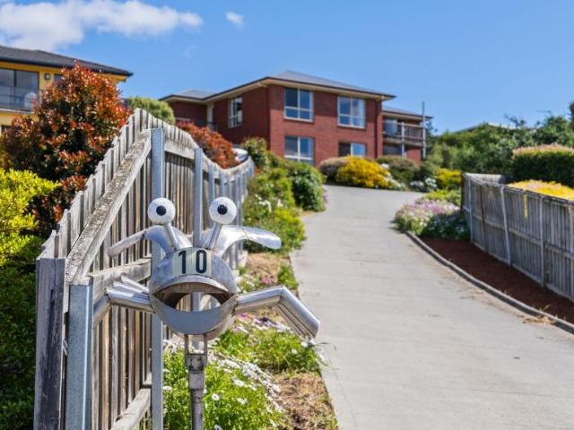 House for sale in Austins Ferry, Hobart