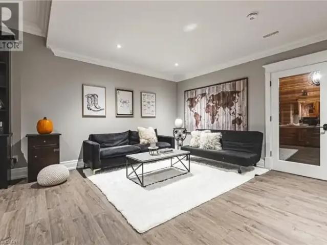 House for rent in Burlington, Ontario