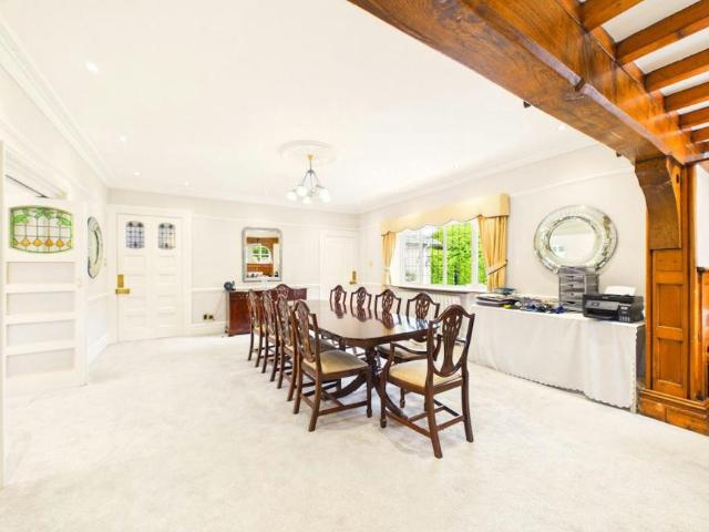 House for rent in Moorend, Golden Valley