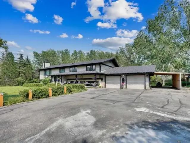 House for rent in Chestermere, Alberta