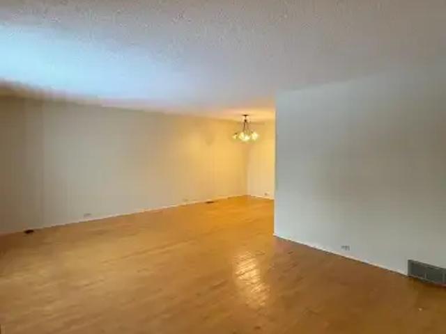 House for rent in Wedgewood, Alberta