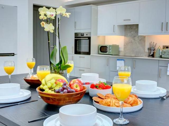 House for rent in Cricklewood, Greater London