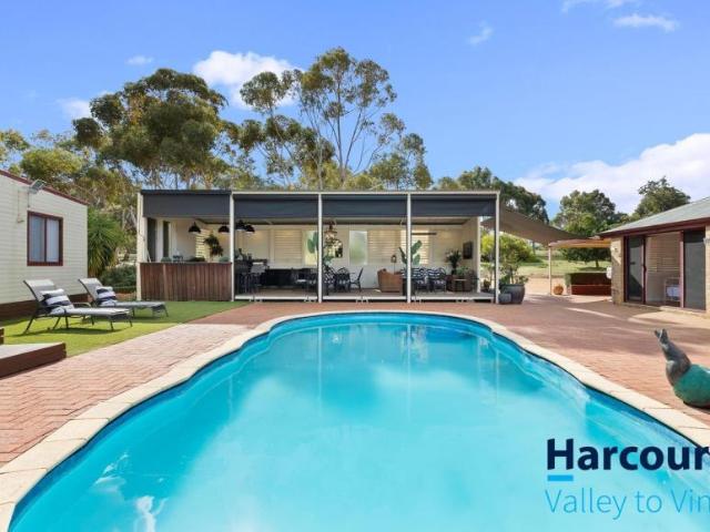 House for sale in Lower Chittering, Shire Of Chittering