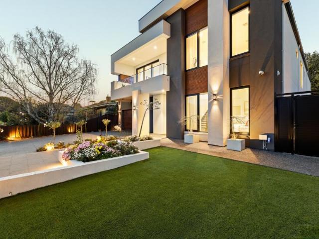 House for sale in Mount Waverley, Melbourne