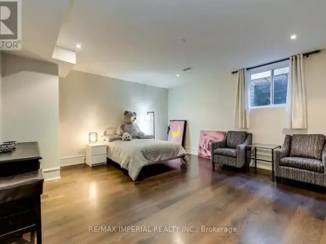 House for rent in Oakville