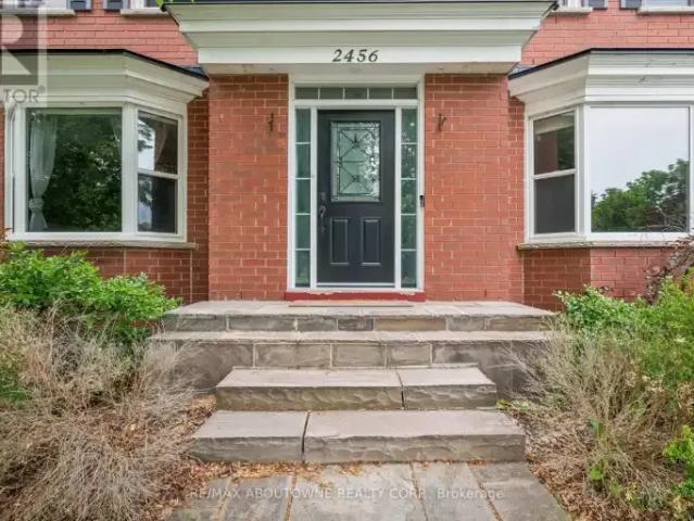 House for rent in Oakville, Ontario