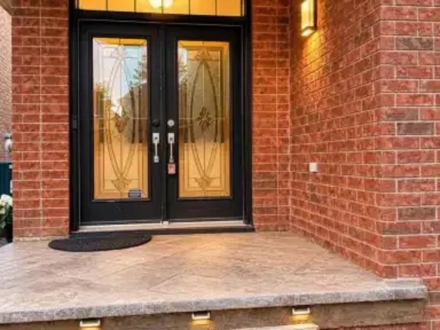 House for rent in Oakville, Ontario