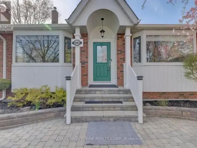 House for rent in Oakville