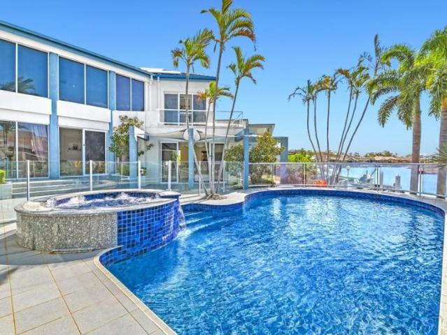 House for sale in Runaway Bay, Gold Coast City