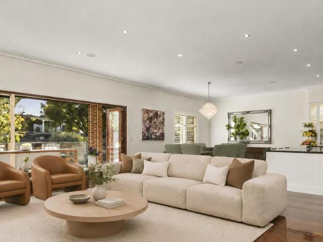 House for sale in Strathmore, Melbourne