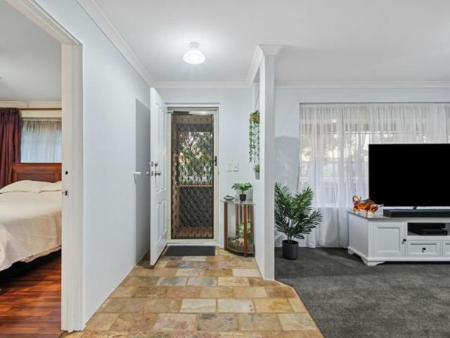 House for sale in Waikiki, City of Rockingham