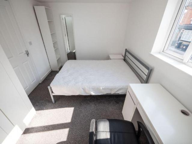 Room for rent in Stirchley, West Midlands