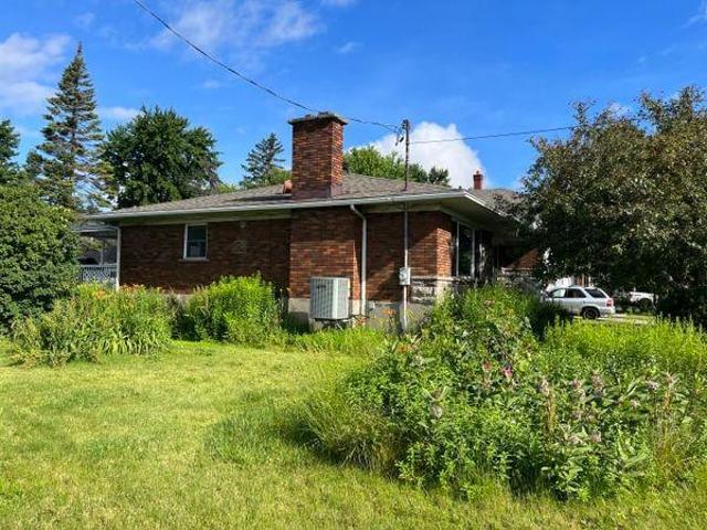 Room for rent in Dorval, Quebec