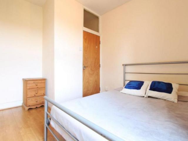 Room for rent in Tottenham Hale, Greater London