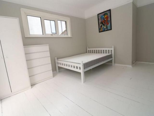 Room for rent in Herne Hill, Greater London