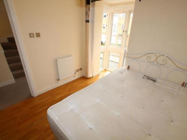 Room for rent in Virginia Quay, Blackwall