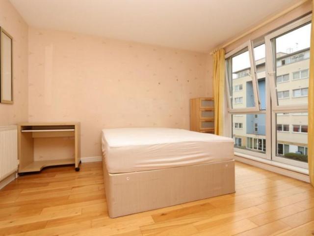 Room for rent in Maryland, Greater London