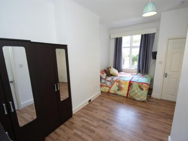 Room for rent in Shepherd's Bush, Greater London